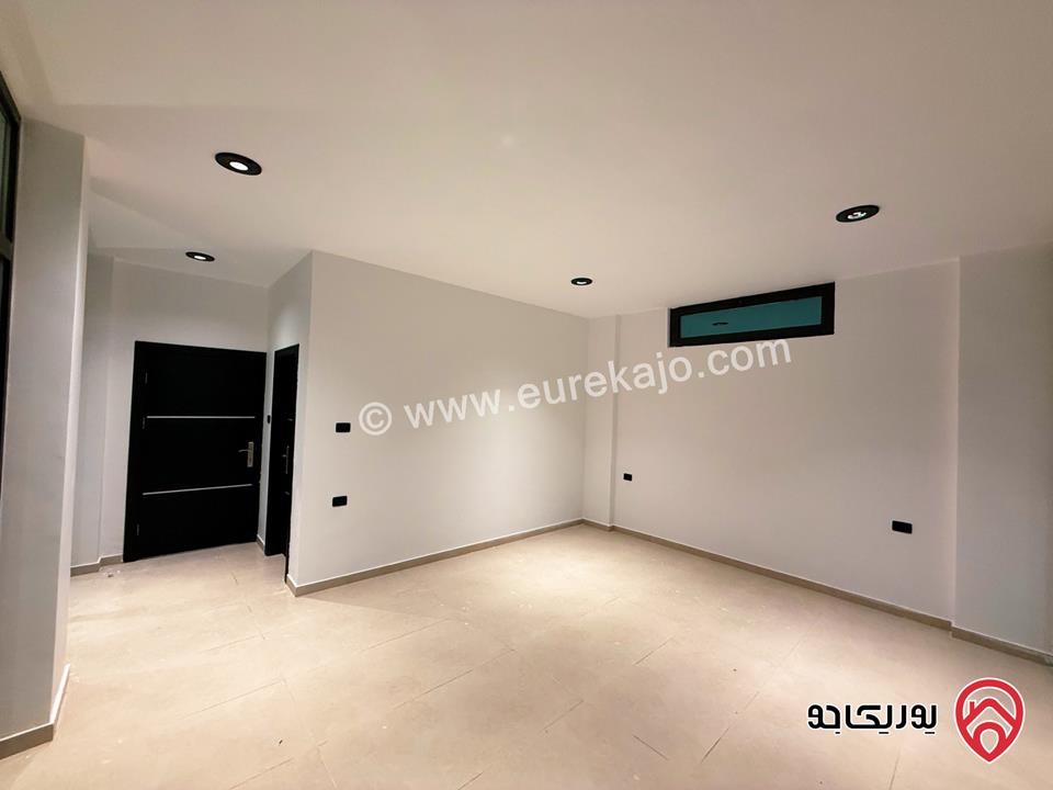 شاليه مساحة الأرض 500م والبناء 124م للبيع في جرش - الكفير