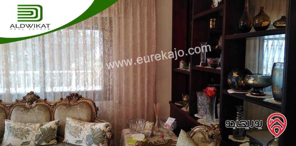 فيلا مستقلة مساحة البناء 950م ومساحة الارض 2338م ومساحة الحديقة 1500م للبيع في ماحص