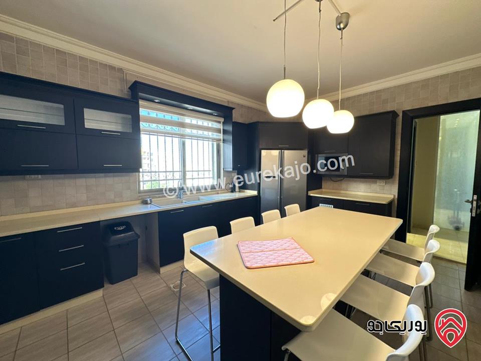 شقة طابق ثالث دوبلكس مساحة 281م للبيع في عمان - خلدا