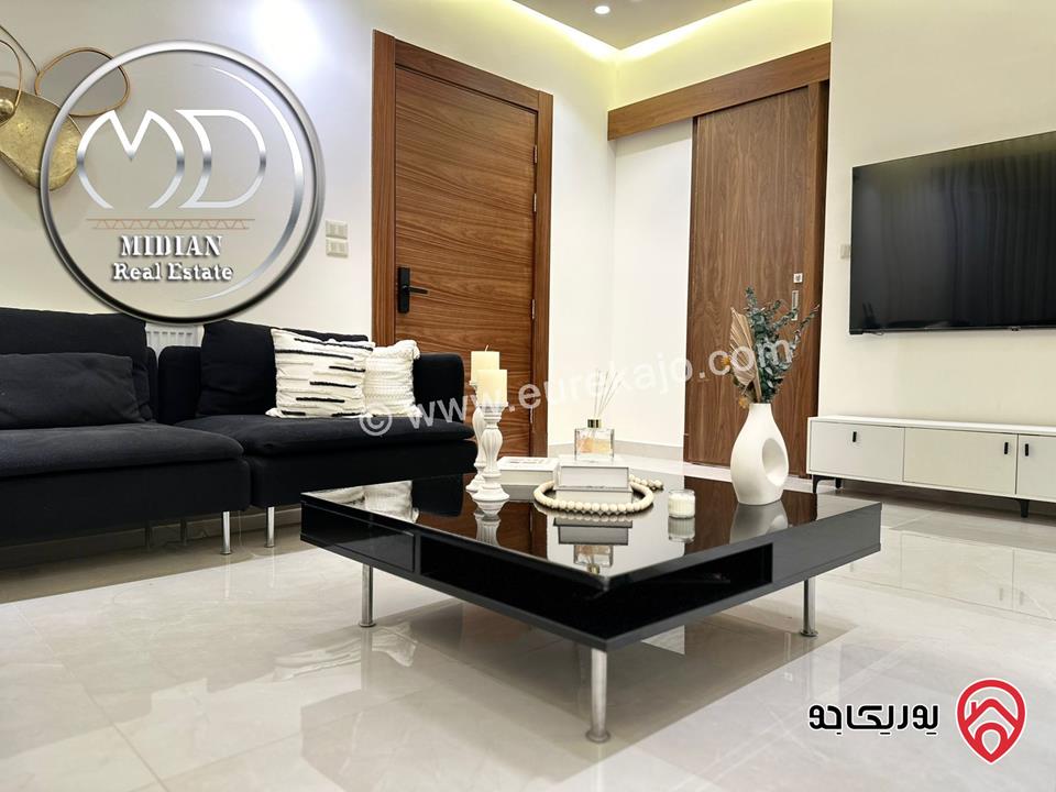 شقة مفروشة للايجار في عمان - خلدا مساحة 160م طابق ثاني تشطيبات و ديكورات فندقية فرش فاخر جداً اطلالة جميلة