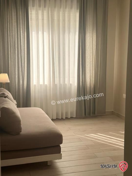 شقة فاخرة مفروشة طابق ثالث مساحة 107م للايجار في عمان - دير غبار