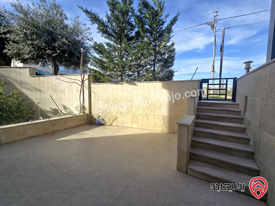 شقة شبه أرضية مساحة 200 متر مع ترس 40م ومدخل خاص للايجار في عمان - عبدون