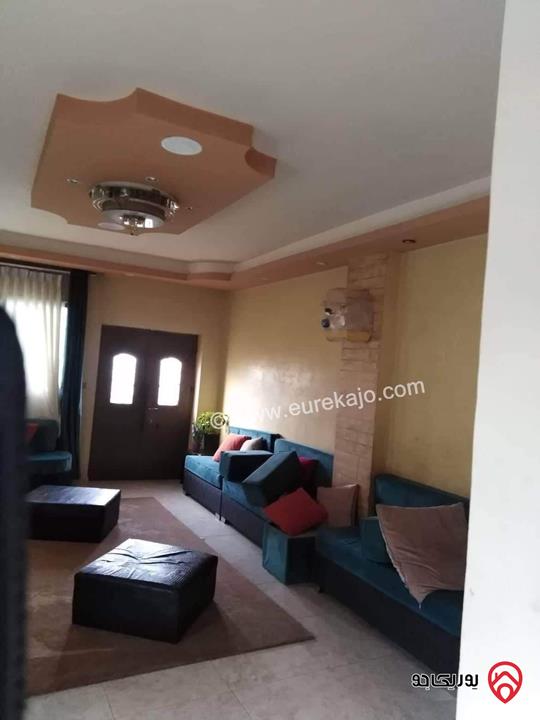 بيت مستقل مساحة 300م على أرض مشتركة للبيع في عمان - صالحية العابد