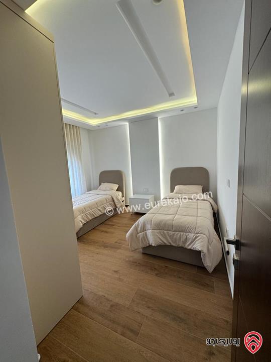 شقة طابق ثالث دوبلكس مساحة 140م للايجار مفروشة في عمان - عبدون شارع السفارة الاميركية