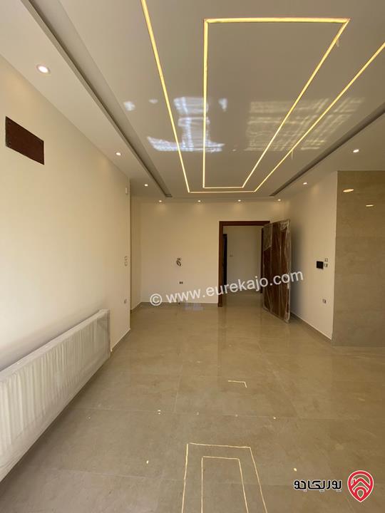 شقة سوبر ديلوكس طابق أول 185م للبيع في عمان - طريق المطار