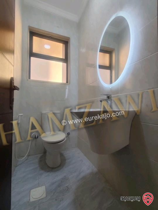 شقة مساحة 215م طابق أول للايجار في عمان - البنيات طريق المطار