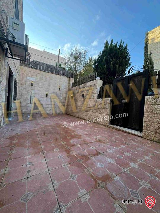 شقة ديلوكس فاخرة أرضية مساحة 170م داخلي و 40م خارجي للايجار في عمان - دير غبار