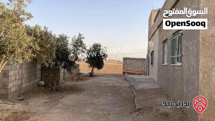 منزل مستقل مساحة 160م على أرض 1050م للبيع في محافظة المفرق - الباعج
