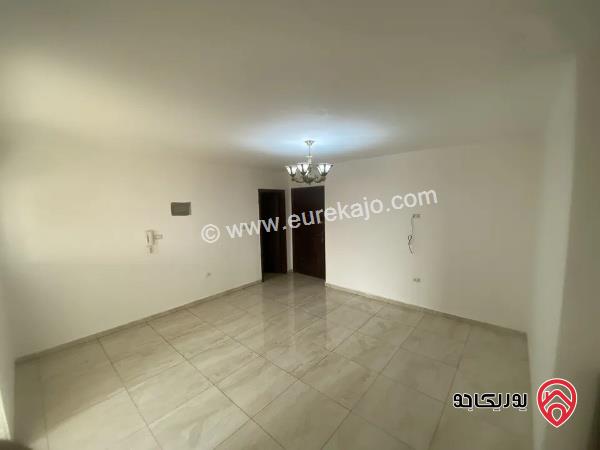 شقة فارغة مساحة 120م طابق أول للايجار في عمان - جبل الحسين  