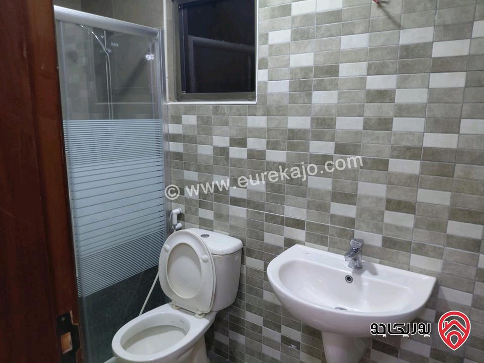 شقة فارغة طابق اول مساحة 90م للإيجار في عمان - دير غبار 