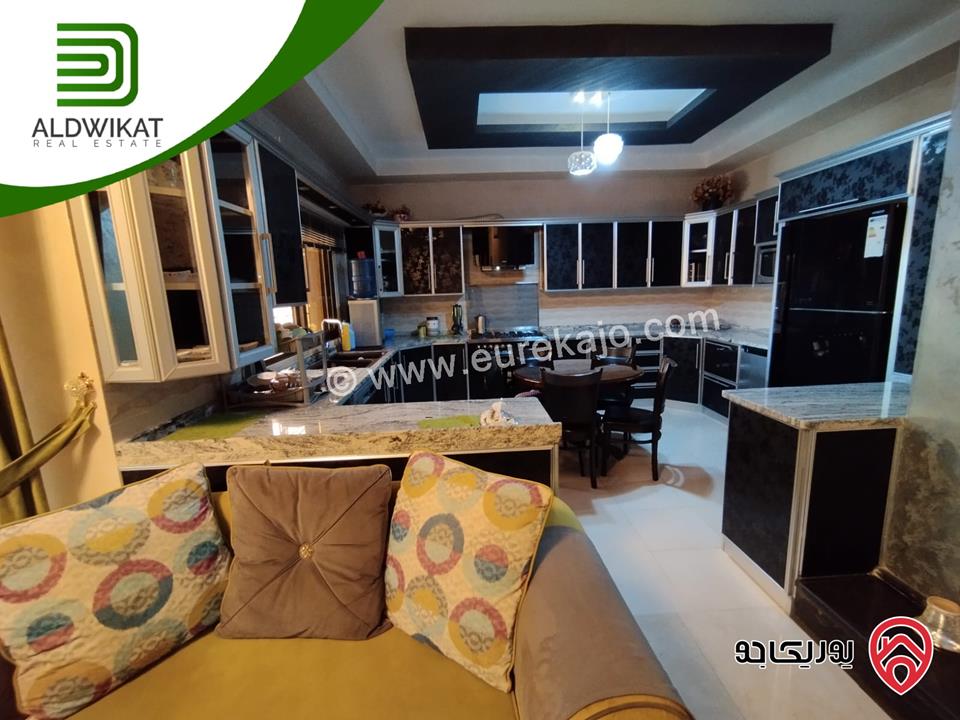 شقة طابق ارضي مساحة البناء 195م ومساحة الحديقة 300م للبيع في عمان - مرج الحمام