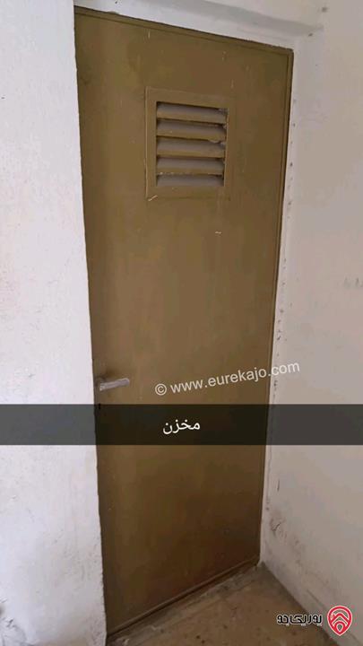 عماره للبيع في عمان - أم نوارة على مساحة أرض 400م 3 طوابق وروف بسعر مناسب 