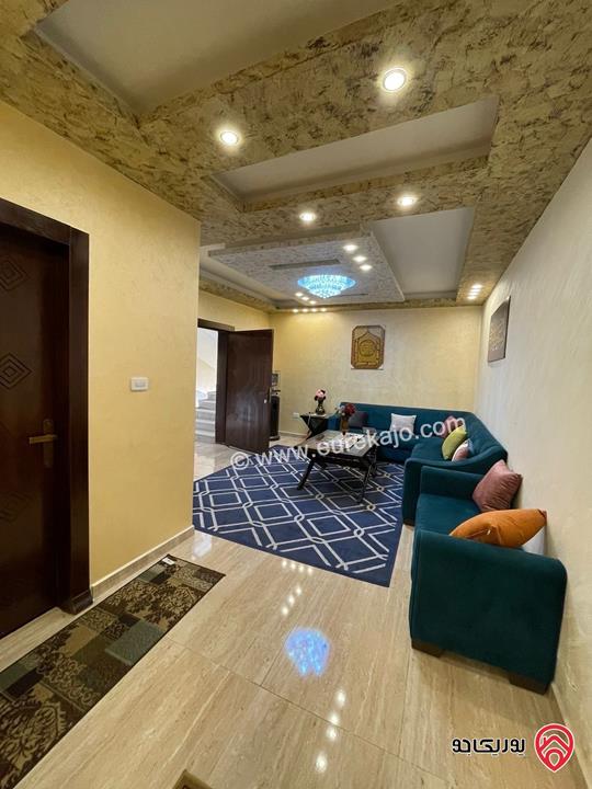 فيلا مساحة 700م على أرض 1 دونم مفروشة للإيجار في عمان - الجبيهة