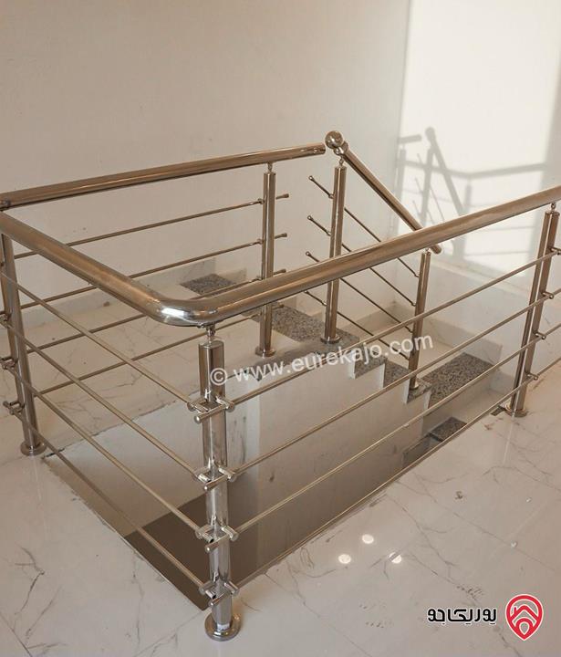 شقة مميزة سوبر ديلوكس طابق ثالث مع روف بناء جديد مساحة 196م للبيع في عمان - المقابلين