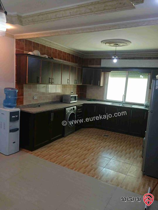 شقة مساحة 135م طابق اول للايجار فارغة او مفروشة في اربد