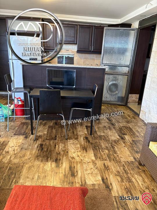 رووف مفروش للايجار في عمان - ضاحية الامير راشد مساحة 90م مع ترس تشطيبات وفرش سوبر ديلوكس اطلالة جميلة بسعر مميز