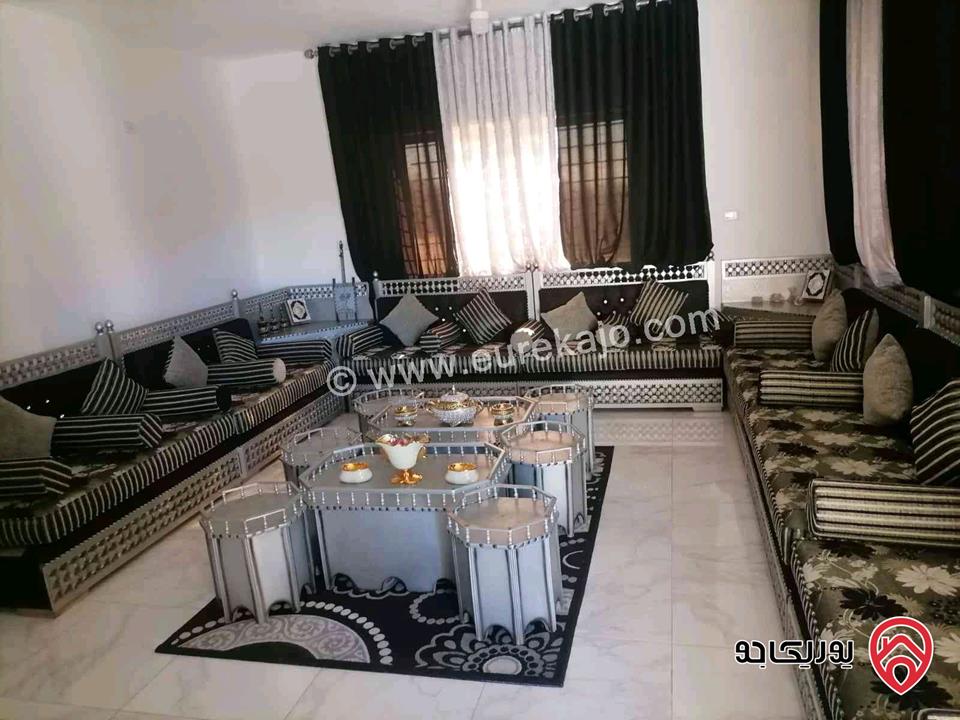 منزل مساحة 250م على أرض 500م للبيع بسعر مناسب في عمان - جاوا