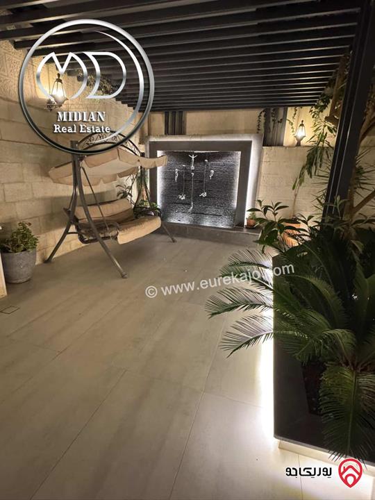 شقة شبه ارضي مفروشة للايجار في عمان - عبدون مساحة 140م مع ترس و حديقة 130م تشطيبات و ديكورات عصرية فرش فاخر جداً