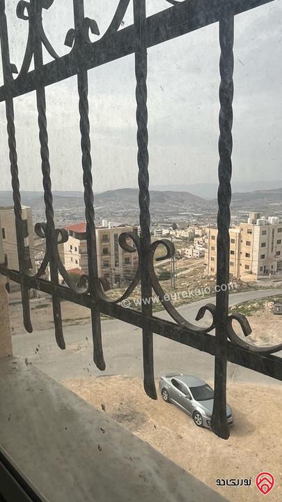 شقة مميزة مساحة 150م طابق ثاني للبيع في عمان - ابو نصير شارع الاردن قرب مطعم ديوان زمان