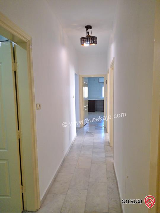 شقة مميزة مساحة 128م طابق أول للبيع في عمان - الجاردنز