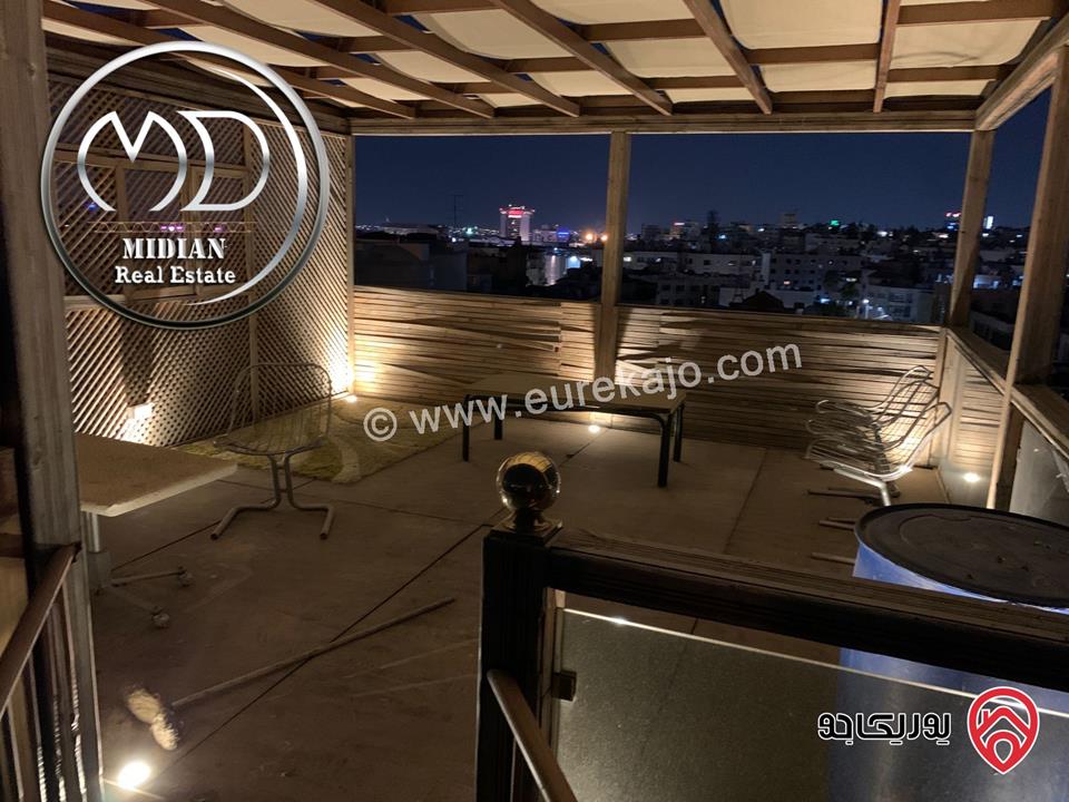 رووف مفروش للايجار في عمان - الشميساني تشطيبات وفرش سوبر ديلوكس اطلالة رائعة و بسعر مميز