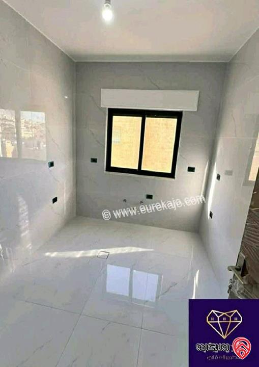 عرض خاص ع اخر شقة أرضية معلقة فخمة ومميزة مساحة 90م لم تسكن للبيع في عمان - الجاردنز 