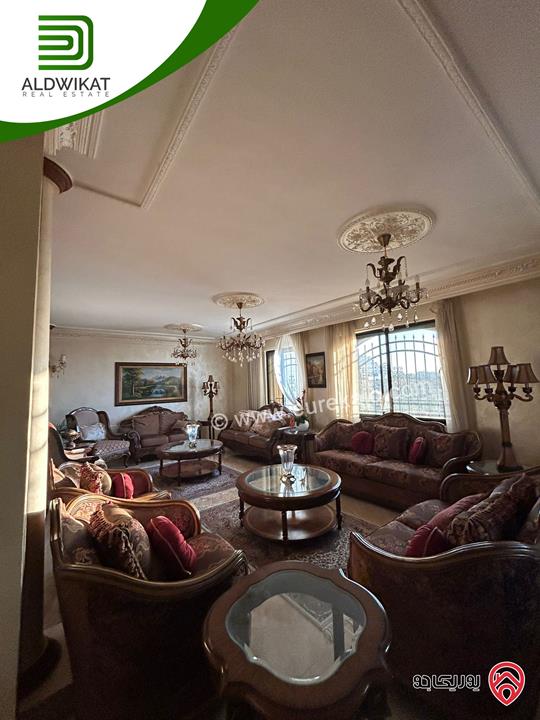 فيلا مستقلة مفروشة للبيع في عمان - ناعور مساحة الارض 1050م ومساحة البناء 1000م ومساحة الحديقة 400م ومساحة الترس 200م موقع اطلالة رائع ومميز