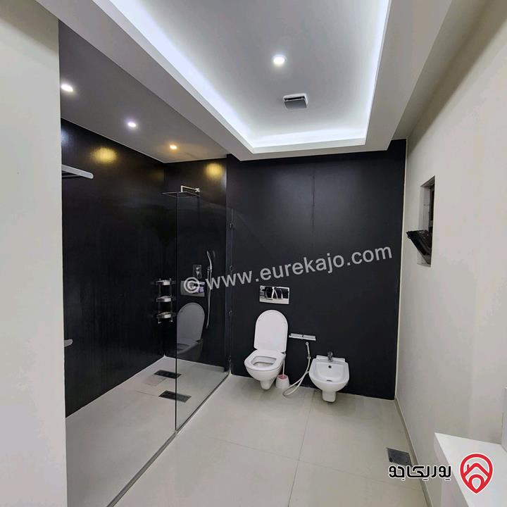 شقة ديلوكس طابق ثالث مساحة 330م للبيع في عمان - جبل عمان مطلة على وادي عبدون
