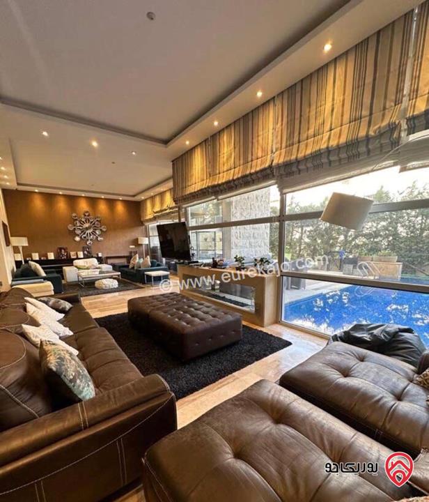 فيلا فخمة مساحة 740م على أرض 750م للبيع في عمان - دابوق 