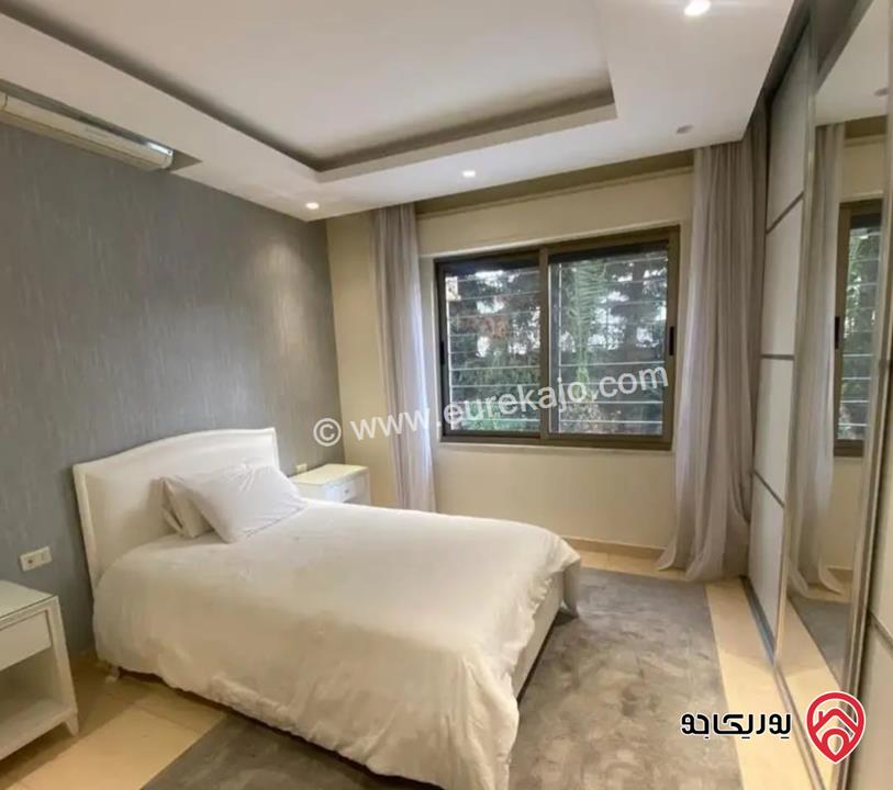 شقة ارضية مساحة 255م مع حديقة 255م وكراج ومدخل خاص للبيع في عمان - أم أذينة