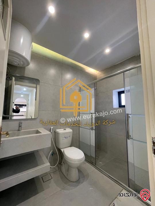 شقة فارغة مساحة 200م طابق أول للإيجار في عمان - خلدا 