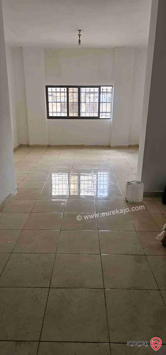 شقة تشطيب سوبر ديلوكس مساحة 100م للايجار في الزرقاء