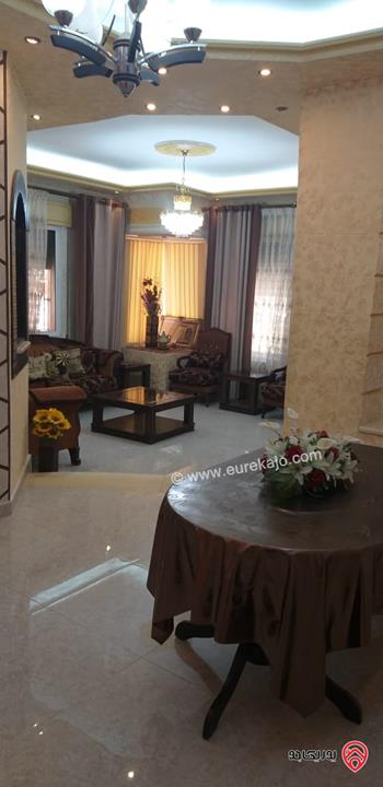 بيت مستقل مساحة 300م على أرض 415م للبيع في الزرقاء – جبل طارق ( تشطيبات جديدة )