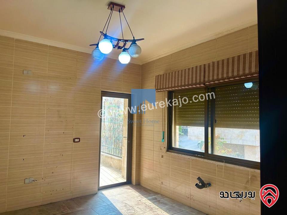 شقة مميزة للبيع في عمان - عبدون خلف البلوفيج طابق اول 185م تشطيب سوبر ديلوكس بسعر  مغري