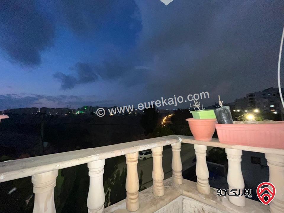 شقة طابق ثاني مساحة 140م للايجار في عمان - الكرسي