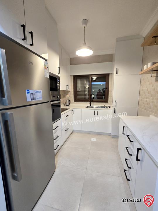 شقة مفروشة جديدة طابق ثاني مساحة 90م للايجار في عمان - أم أذينة