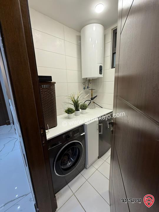 شقة شبه ارضية مساحة 210م داخلي و 180م خارجي لم تسكن للايجار مفروشة في عمان - خلدا