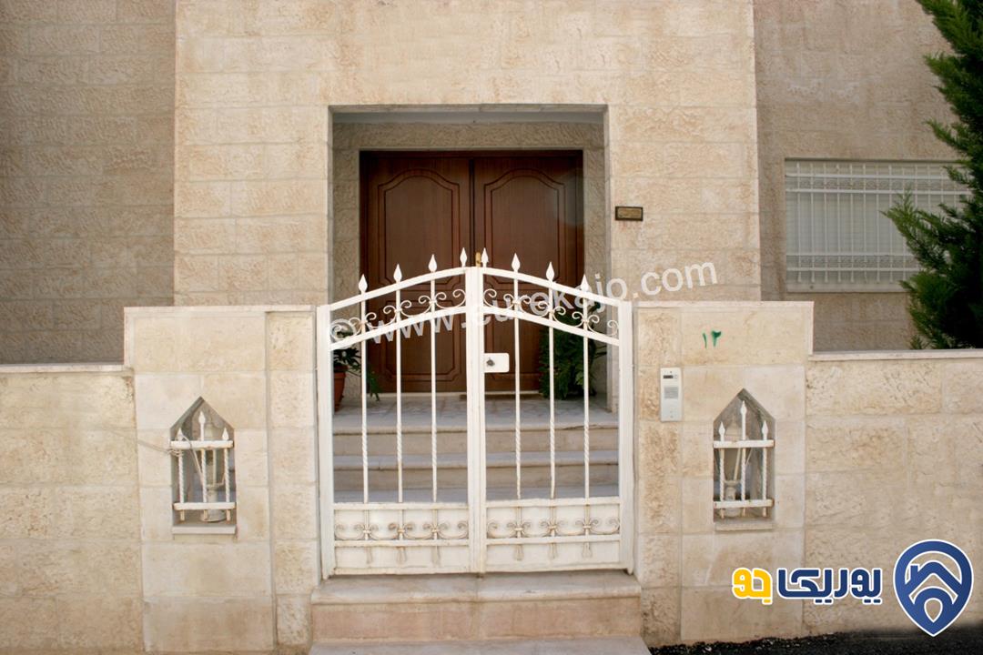 منزل مستقل مساحة الأرض 331م ومساحة البناء 524م للبيع في عمان - ضاحية الرشيد