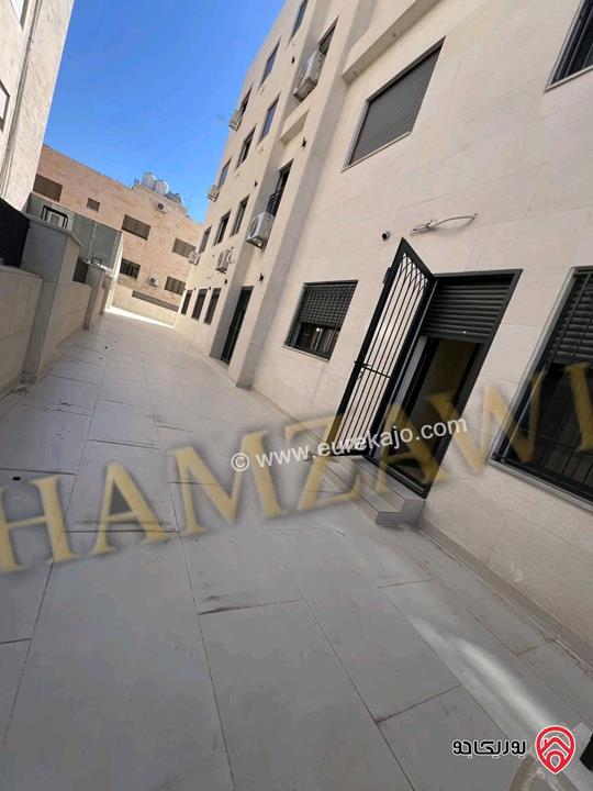 شقة أرضية مساحة 170م داخلي و 160م خارجي للايجار في عمان - حي الصحابة طريق المطار 
