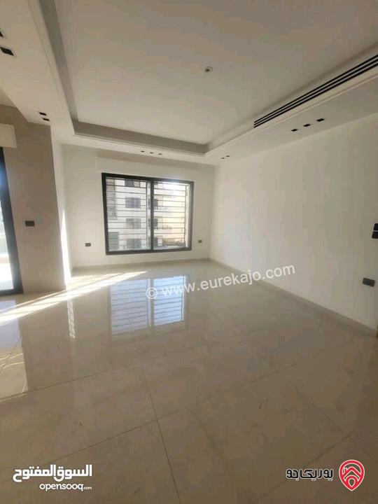 شقة فاخرة مساحة 240م جديدة لم تسكن للايجار في عمان - خلدا 