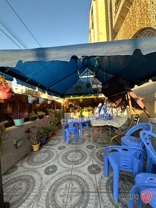 شقة شبه أرضي مساحة 205م للبيع مفروشة في عمان - الجندويل