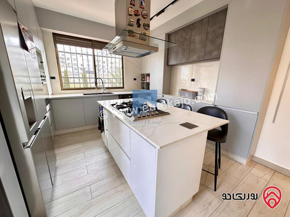 شقة طابقية طابق ثاني 185م تشطيب سوبر ديلوكس للبيع في عمان - خلدا