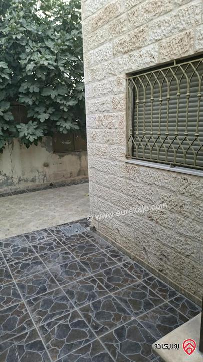 فيلا متلاصقة مساحة 250م على أرض 280م للبيع في عمان - ابو علندا