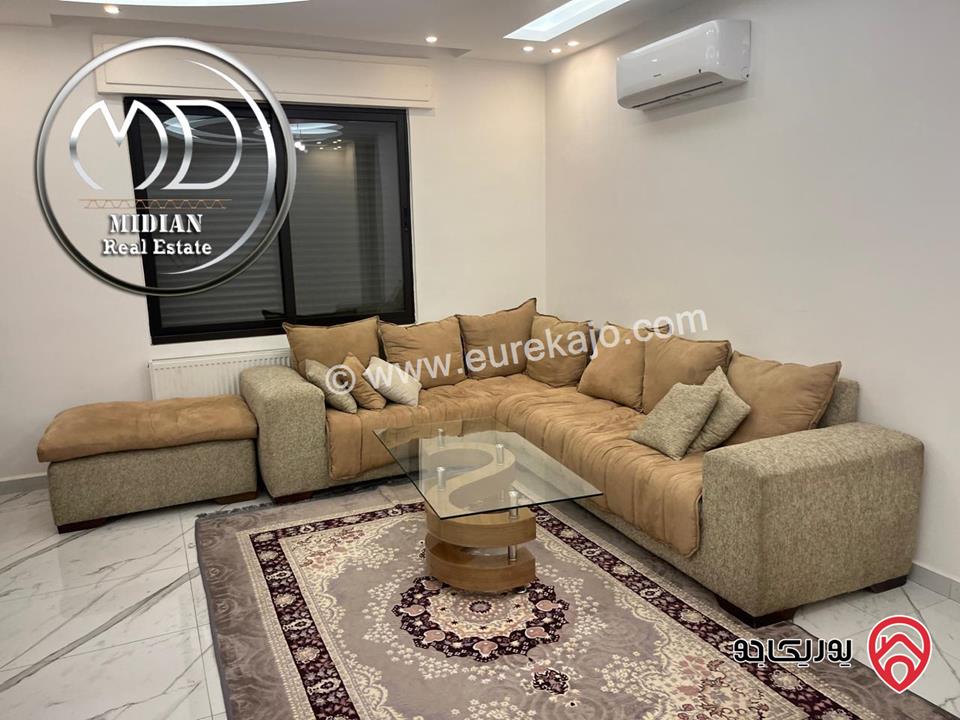 شقة أرضية مفروشة للايجار في عمان - طريق المطار مساحة 180م مع ترس 70م تشطيبات ديكورات فندقية فرش فاخر بسعر مميز