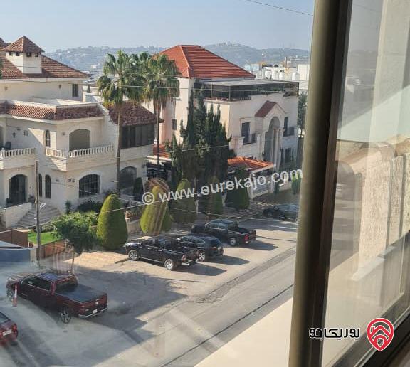 شقة مميزة طابق ثالث مساحة 240م للبيع في عمان - الكرسي