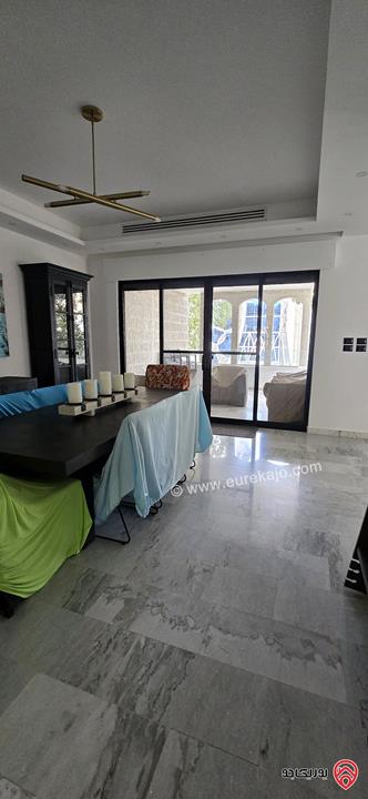 شقة تربلكس مساحة 469م داخلي و 150م خارجي للبيع في عمان - عبدون