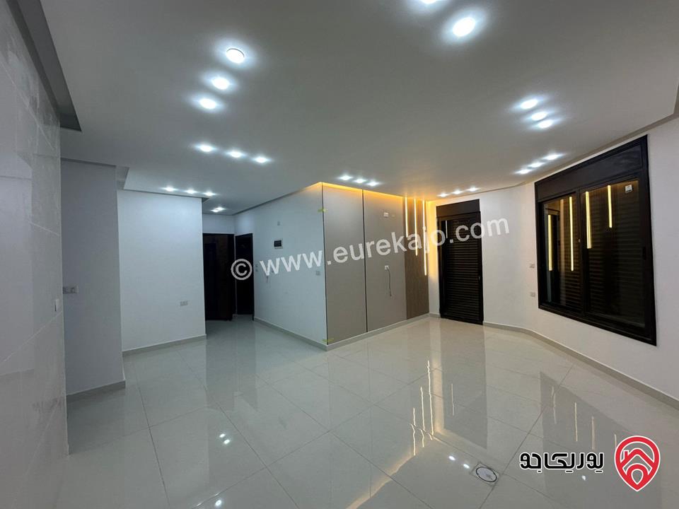 شقة مميزة مساحة 126م طابق أول للبيع في عمان - ابو علندا الجديدة