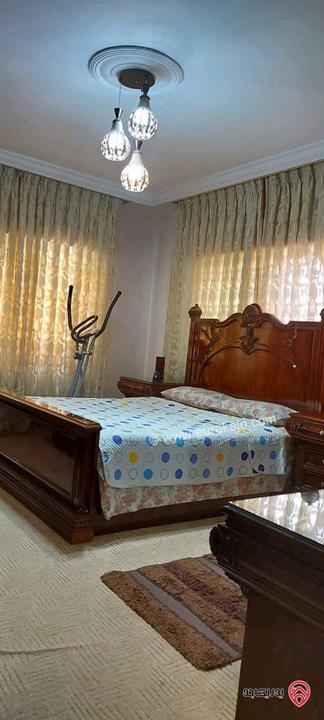 شقتين فارغتان طابقيات مساحة 310م للايجار في عمان - مرج الحمام