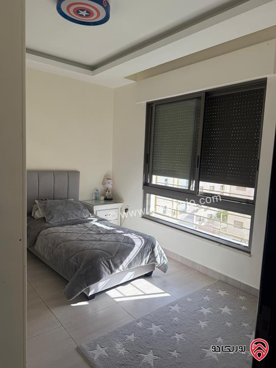 شقة فاخرة مساحة 200م طابق ثالث للبيع في عمان - خلدا العوجانيه