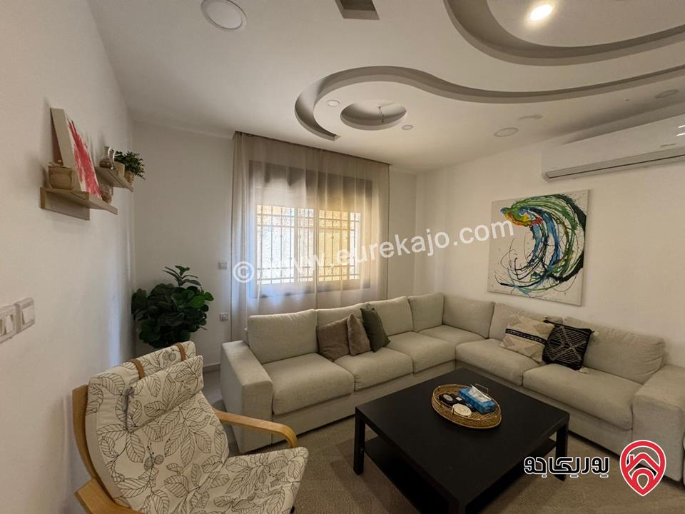 شقة أرضية مميزة مساحة 162م داخلي و 280م خارجي للبيع المنطقة الخامسة / العقبة